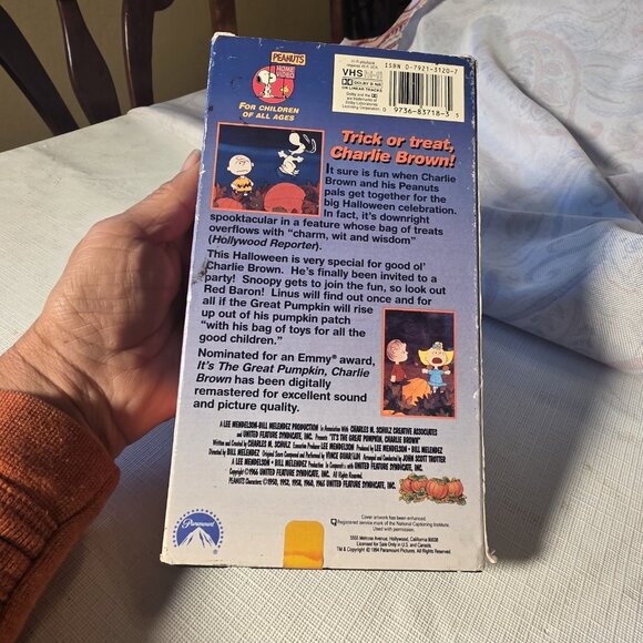 It's the Great Pumpkin, Charlie Brown VHS Hi Fi Paramount Pictures Vintage - Picture 2 of 7